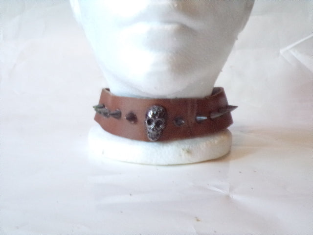 choker - Hat and  Skull Art 